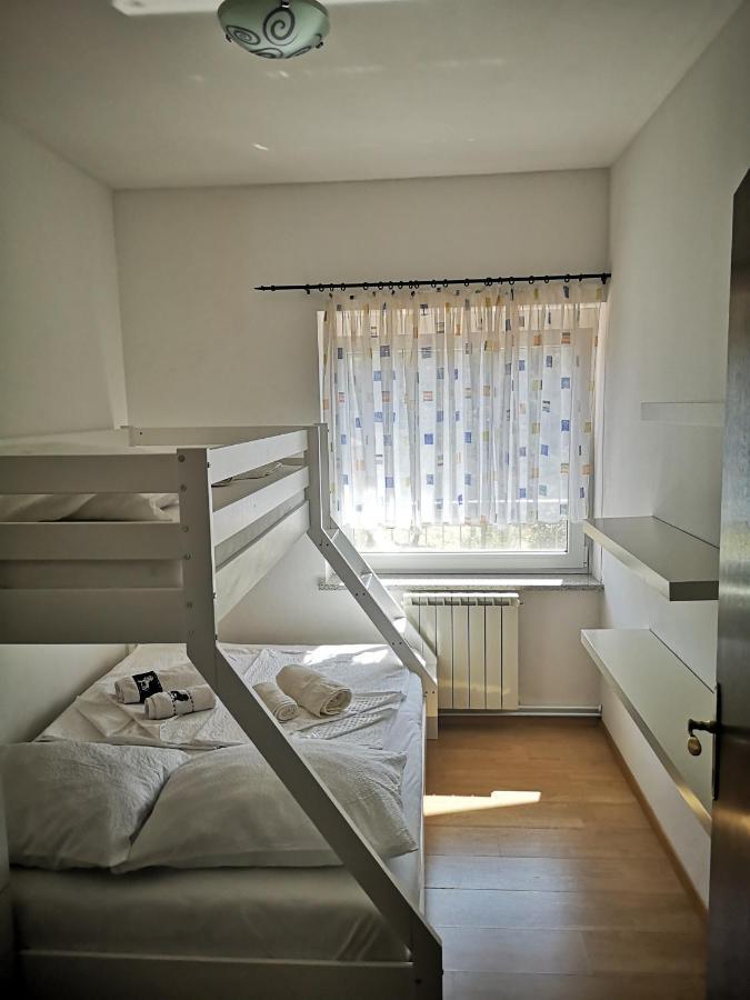 Apartma Ceh Gabrovica pri Crnem Kalu Ngoại thất bức ảnh